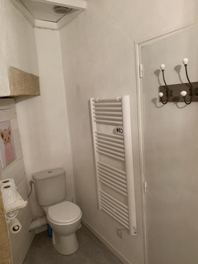 Appartement De Charme Dans Le Coeur Historique D'Uzes Uzès Exterior foto