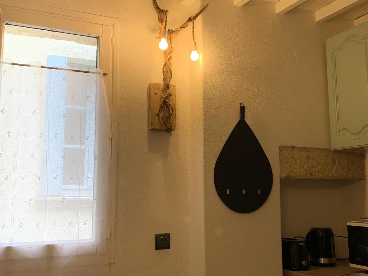 Appartement De Charme Dans Le Coeur Historique D'Uzes Uzès Exterior foto