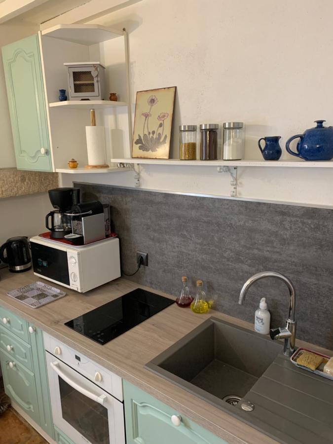 Appartement De Charme Dans Le Coeur Historique D'Uzes Uzès Exterior foto