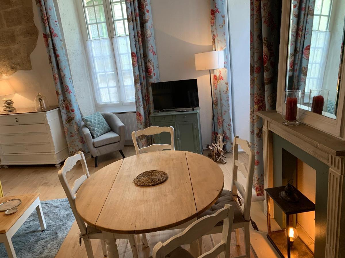 Appartement De Charme Dans Le Coeur Historique D'Uzes Uzès Exterior foto
