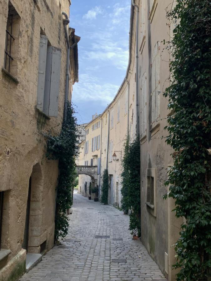 Appartement De Charme Dans Le Coeur Historique D'Uzes Uzès Exterior foto